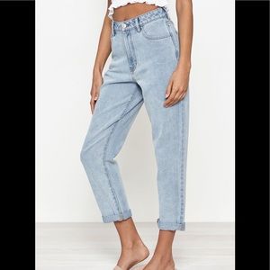 PacSun Light-wash Mom Jeans